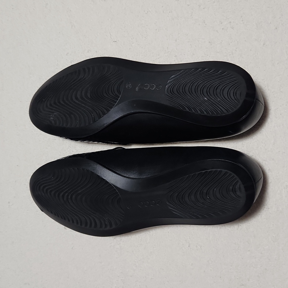 ECCO  WOMEN'S BLACK LOAFERS SIZE 39. - Picture 6 of 14